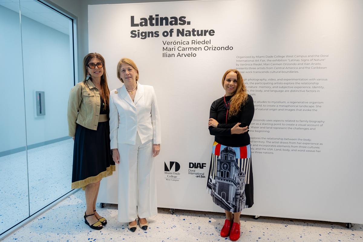 latinas04