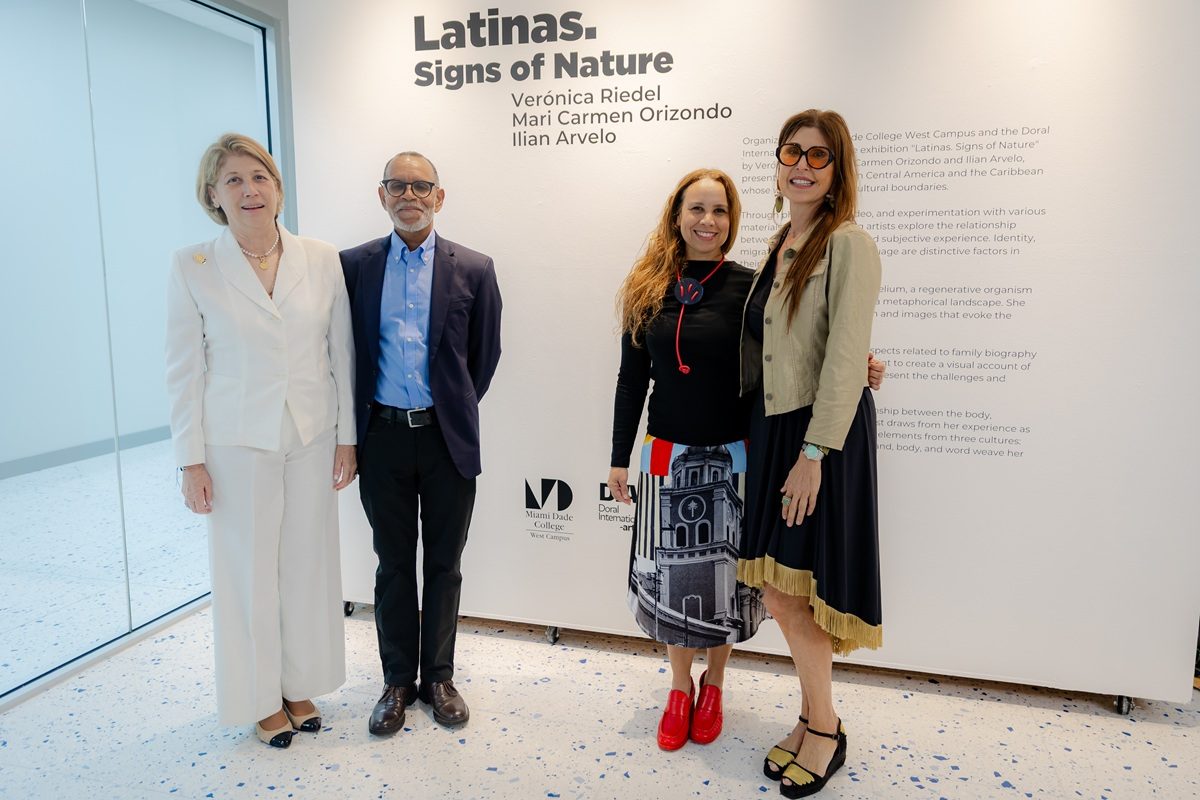 latinas07